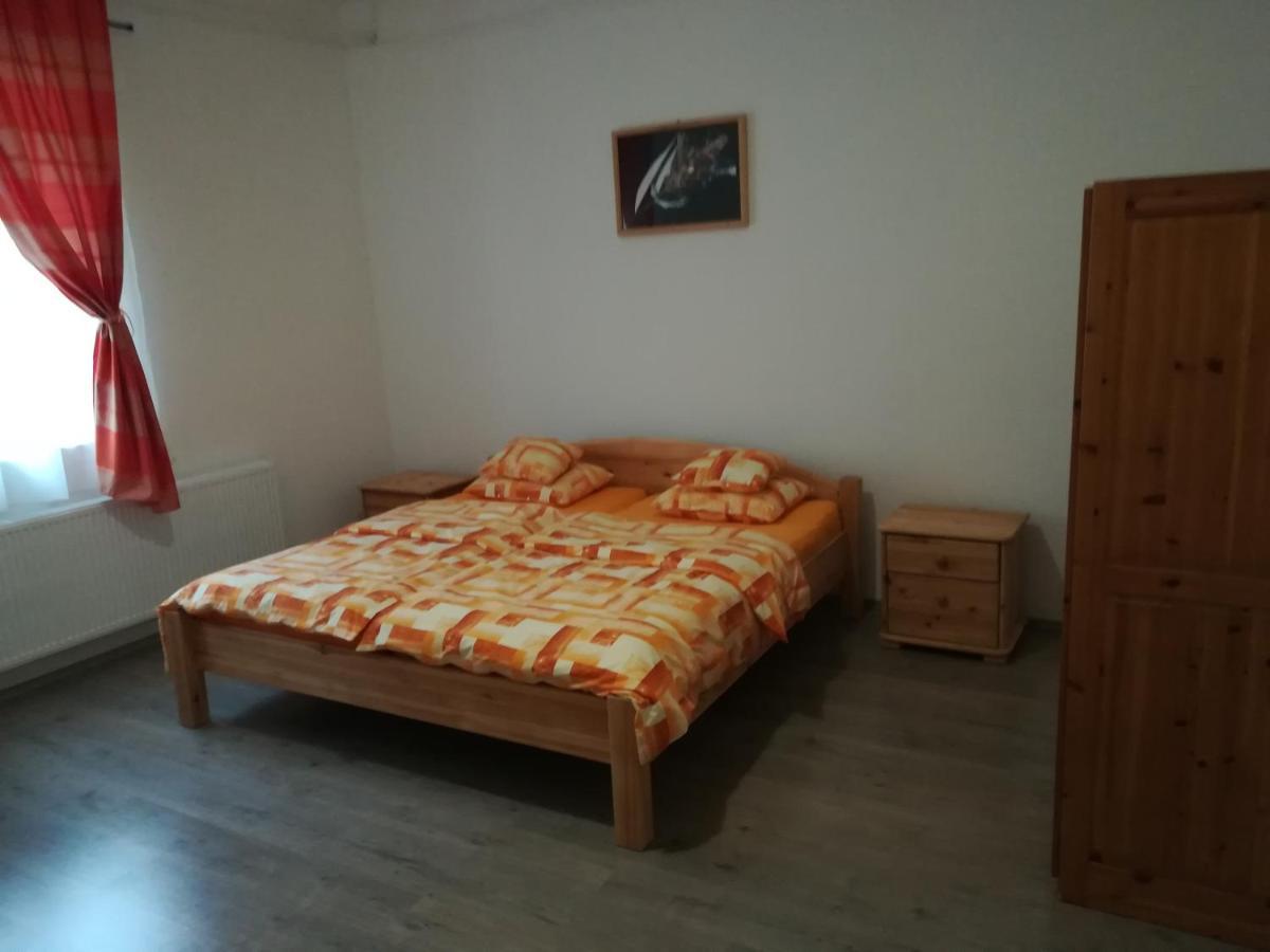 Suemegi Levendula Apartmanok Ngoại thất bức ảnh