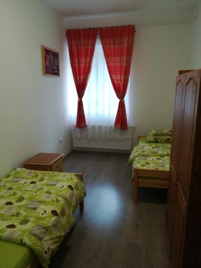 Suemegi Levendula Apartmanok Ngoại thất bức ảnh